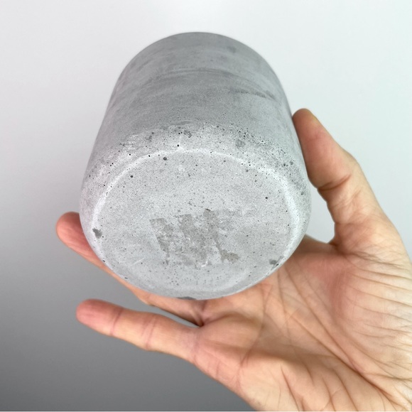 Raw Unglazed Concrete Plant Pot - Picture 3 of 4